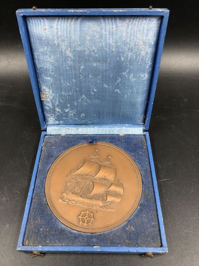 null DELMAS - VIELJEUX une médaille en bronze de la Société Navale, diamètre : 9...