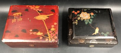 null LOT deux coffrets en laque, Japon début du 20ème siècle, 7 x 19 x 15 cm. 