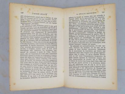 null CAMUS (Albert). L'HOMME RÉVOLTÉ. Paris, Gallimard, 1950. In-12 broché ; rousseurs...