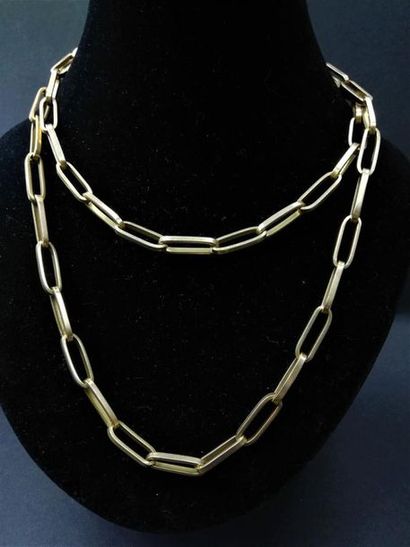 null Collier Sautoir or 
Poids: 124.4 g -L: 96 cm A controler