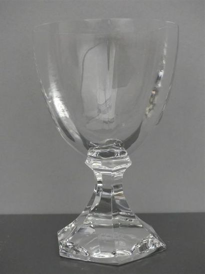 null SAINT LOUIS, modèle "Saint Cloud".
Service en cristal comprenant : 
Douze verres...