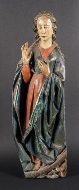 Vierge de l'Annonciation Vierge de l'Annonciation en bois sculpté en ronde-bosse...