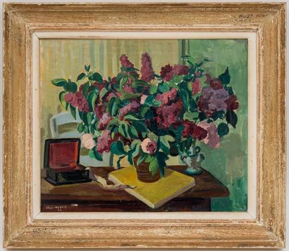 null Roger WORMS (1907-1980)
Bouquet de fleurs
Huile sur toile signée en bas à gauche...