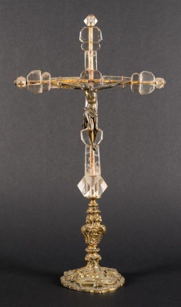 null Crucifix composite avec croix en cristal de roche, Christ en bronze avec restes...