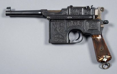  Exceptionnel pistolet Mauser C96 type Bolo. Calibre 7x63 Mauser. Gravure d'usine,...