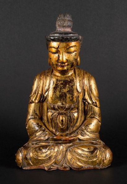 Bouddha assis en méditation. bois laqué et...
