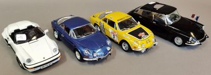 null Lot de 4 miniatures au 1/18eme de marques diverses dont 2 Alpines BURAGO, DS...