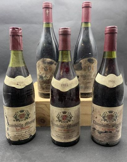 null 5	bouteilles 	CHAMBOLLE-MUSIGNY 	"Les Mombies", 	R. Sirugue 	 (et, 2 de 1993,...