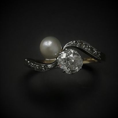 null Bague Vous et Moi diamant coussin taille ancienne 0.60 carat environ et perle...