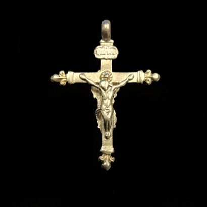 null Pendentif croix Christ et Vierge en or

Poids: 4 g -H: 3.5 cm- bélière rapp...