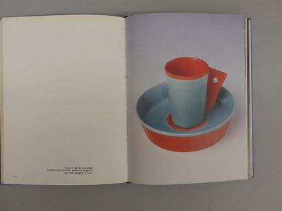 null XXth - 4 volumes :

Scandinavian design / Charlotte & Peter Fiell / Taschen

L'Inist...