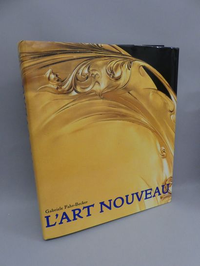 null ART NOUVEAU ART DECO / Lot de 5 volumes :

Les Années 20 / Faveton

L'Art Nouveau...
