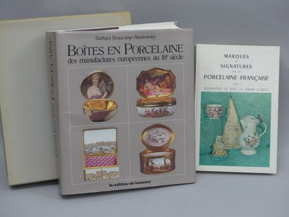 null PORCELAINE - Lot de 2 livres : 

Boîtes en porcelaine des manufactures européennes...