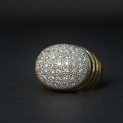 null Bague Cocktail pavage diamants taille brillant 1.20 carat environ, monture or...