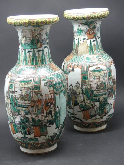 null 
Pair of green family porcelain vases




China around 1900




H : 45,5 cm...