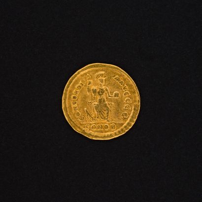 null ROMAN EMPIRE

VALENTINIAN II - Gold Solidus, R/Rome seated in front

Weight:...