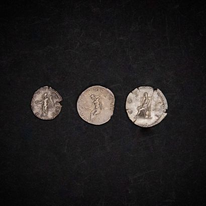 null 
ROMAN EMPIRE 




Lot of three silver denarii: two denarii and one Adrien ...