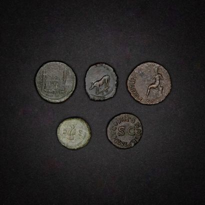null 
ROMAN EMPIRE 




Lot of five bronze Quadrans : Tiberius, Nero, Trajan etc...