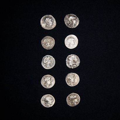 null ROMAN REPUBLIC 

lot of 10 silver denarii to examine