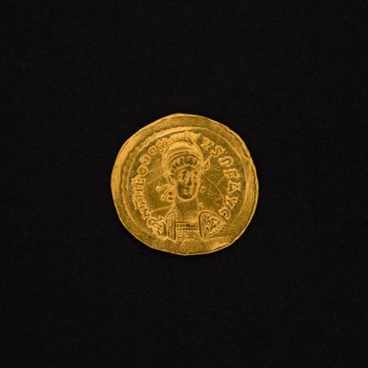 null BYZANTINE EMPIRE

THEODOSIS II- Solidus gold, R/ Constantinople sitting

weight:...