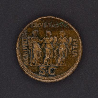null ROMAN EMPIRE 

Sestèrce in bronze ,Caligula ,R / Drusille Julie Agrippine Rare...