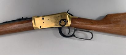 null Carabine Winchester commémorative modèle 1894 Centennial 1866/1966. Arme n°76067....