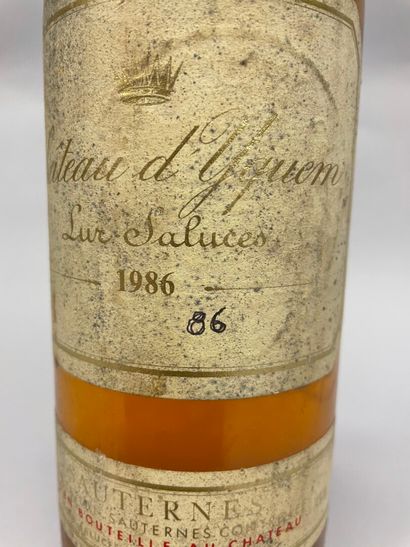 null 1 bottle CH. 	D'YQUEM, 1° cru supérieur Sauternes 1986 (ett, handwritten ad...