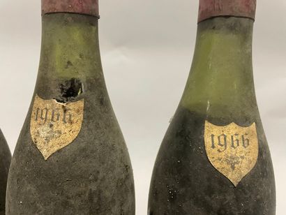 null 3 bottles FLEURIE 1966
