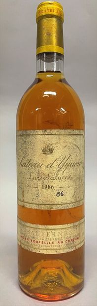 null 1 bottle CH. 	D'YQUEM, 1° cru supérieur Sauternes 1986 (ett, handwritten ad...