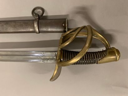 null Sabre de cavalerie lourde modèle AN XI corrigé 1816(pointe rapportée dans l'axe...