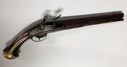null Grand pistolet à silex début XVIIIe par Condamine comme en atteste la signature...