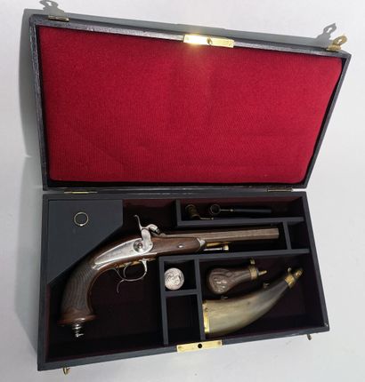 null Coffret moderne contenant un pistolet à percussion d'officier modèle 1833 second...