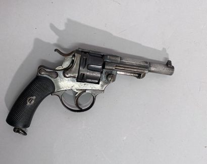 null Revolver Chamelot Delvigne modèle 1874 (fabrication civile du revolver réglementaire)....