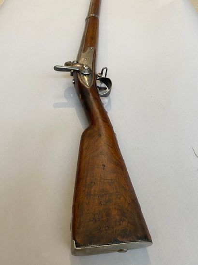 null Fusil 1822 Tbis d'infanterie. Platine marquée "V.G. STF". Canon marqué 17/8...