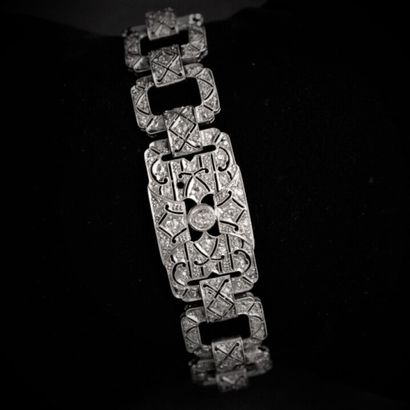Bracelet semi-articulé , diamants taille...