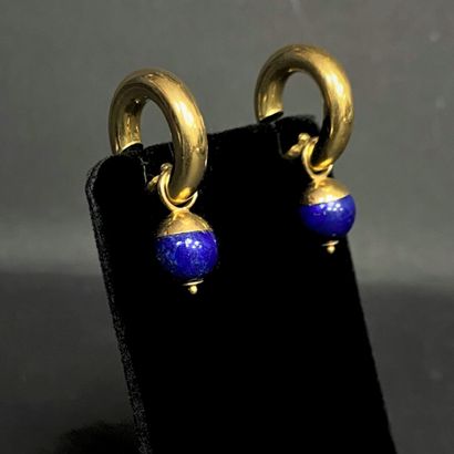 null Paire de créoles en or et lapis lazuli 

Poids brut : 10.3 g