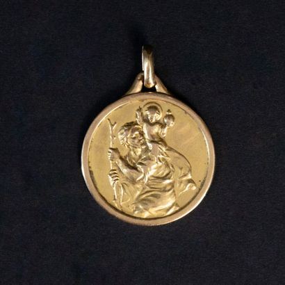 null Médaille " Saint Jean Baptiste" en or 

Poids: 4.5 g - Diam : 25mm