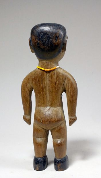 null Statuette Ewé (Togo/Bénin)

Personnage debout les bras détachés du corps, munis...