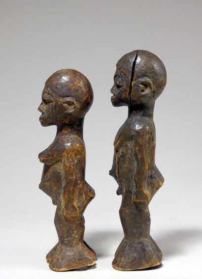 null Couple de statuette Lobi (Burkina faso)

Statuettes représentant un homme et...
