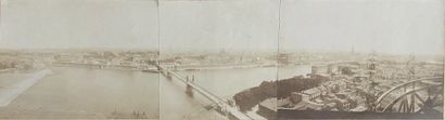 null Photographie panoramique en trois tirages d'une vue de Toulouse depuis le dôme...