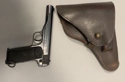 null Pistolet semi automatique Browning modèle 1910/22 calibre 7,65, arme numéro...