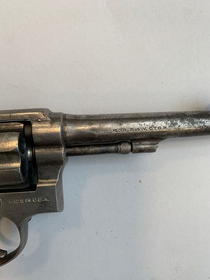 null Revolver de parachutage Smith & Wesson modèle K38/200. Calibre 38S&W. Arme n°376857....