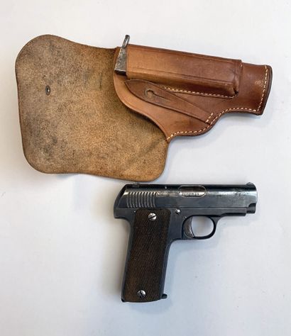 null Pistolet semi-automatique Astra modèle 1915 calibre 7x65 type Ruby. Arme en...