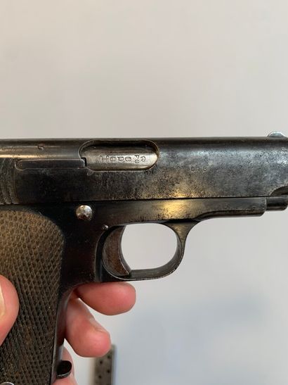 null Pistolet semi-automatique fabrication Astra, calibre 7x65 modèle 1911 (Ruby...