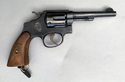 null Revolver de parachutage Smith & Wesson modèle K38 200. Calibre 38SW. Arme bronzée...