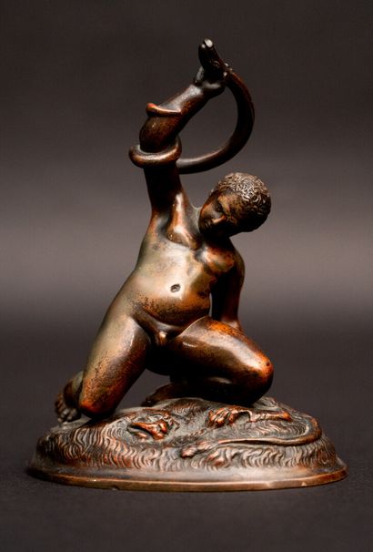null D'après l'Antique

Hercule au serpent

Bronze patiné

H: 17,5 cm.