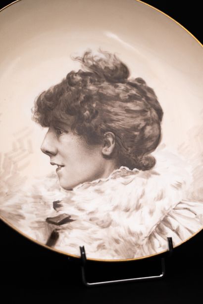 null Ecole française de la fin du XIXème siècle

Portrait de Sarah Bernhardt, vers...