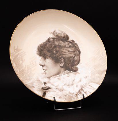 null Ecole française de la fin du XIXème siècle

Portrait de Sarah Bernhardt, vers...