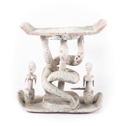 null FON- BENIN 

Magic stool of Mamy Wata. It is said that it is on this stool that...