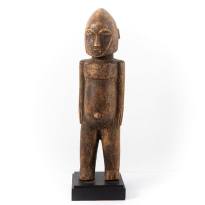 null LOBI BURKINA-FASSO 

Character with arms along the body 

beautiful old patina...